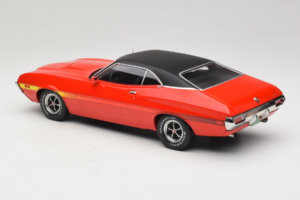 Ford Gran Torino Sport Vermelho IXO 1:18 18CMC263 Metal - imagem 5 de 6