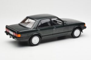 Ford Granada Mk2 2.8 Injection Verde Escuro MCG 1:18 MCG18263 Metal - imagem 2 de 6