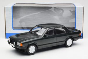 Ford Granada Mk2 2.8 Injection Verde Escuro MCG 1:18 MCG18263 Metal - imagem 6 de 6