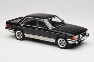 Ford Granada Mk2 2.8 Injection Gray Metallic MCG 1:18 MCG18536 Metal - imagem 4 de 6