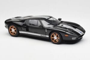 Ford GT Preto Com Riscas Brancas AUTOart 1:18 73023 Metal - imagem 6 de 8