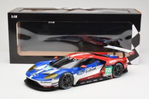 Ford GT GTE #68 D. Muller / J. Hand / S. Bourdais Chip Ganassi Racing LMGTE Pro 24 Hours of Le Mans 2016 Winner Minichamps 1: - imagem 6 de 6