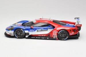 Ford GT #68 D. Muller / J. Hand / S. Bourdais LMGTE Pro Winner 24 Hours of Le Mans 2016 Minichamps 1:18 4012138143098 Metal - imagem 3 de 6