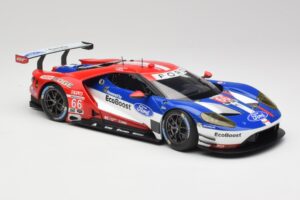 Ford GT #68 D. Muller / J. Hand / S. Bourdais LMGTE Pro Winner 24 Hours of Le Mans 2016 Minichamps 1:18 4012138143098 Metal - imagem 4 de 6