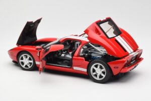 Ford GT Vermelho AUTOart 1:18 73021 Metal - imagem 5 de 8