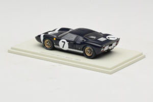 Ford GT40 Mk I #7 B. Bondurant / U. Maglioli 24 Hours of Le Mans 1965 Spark 1:43 S4536 Resina - imagem 3 de 4