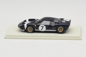 Ford GT40 Mk I #7 B. Bondurant / U. Maglioli 24 Hours of Le Mans 1965 Spark 1:43 S4536 Resina