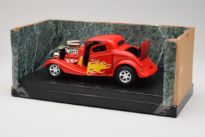 Ford High Tech Vermelho com Chama American Muscle 1:18 7726 Metal - imagem 3 de 4