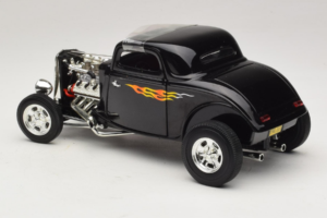 Ford Hot Rod Preto Rydell High Grease ERTL 1:18 36602 Metal - imagem 5 de 6