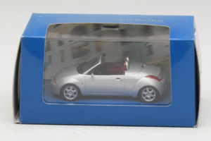 Ford Ka Cabriolet Prata Minichamps 1:43 403086434 Metal - imagem 4 de 4