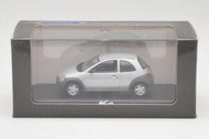 Ford Ka Mk1 Cinzento Prata Minichamps 1:43 130248 Metal - imagem 4 de 4