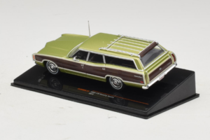Ford LTD Country Squire Green Bronze IXO 1:43 CLC608N Metal - imagem 3 de 5