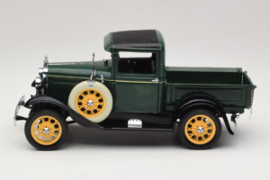 Ford Model A Pickup Valley Green Motor City 1:18 40003 Metal - imagem 4 de 8