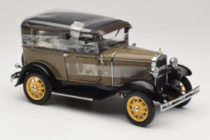 Ford Model A Tudor Chicle Drab Motor City 1:18 41003 Metal - imagem 4 de 6