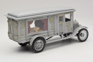 Ford Model T Carro Fúnebre Ornamentado Esculpido Precision Miniatures 1:18 PMSC-07G Metal - imagem 3 de 8