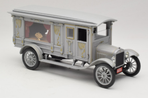 Ford Model T Carro Fúnebre Ornamentado Esculpido Precision Miniatures 1:18 PMSC-07G Metal - imagem 6 de 8