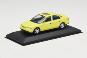 Ford Mondeo Mk1 Citrus Yellow Minichamps 1:43 MIN0821001 Metal - imagem 2 de 4