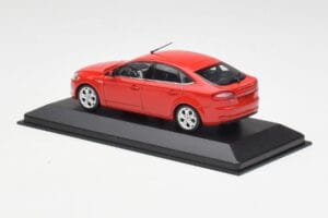 Ford Mondeo Mk4 Colorado Vermelho Minichamps 1:43 MONDEO001 Metal - imagem 3 de 4