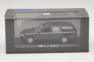 Ford Mondeo Mk1 Turnier Dark Blue Metallic Minichamps 1:43 43306312 Metal - imagem 4 de 4