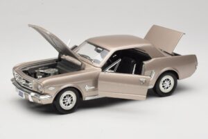 Ford Mustang 1964 1/2 Prateado Mira 1:18 6127 Metal - imagem 2 de 8