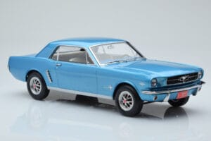 Ford Mustang Coupe Turquesa Norev 1:18 182800 Metal - imagem 4 de 6