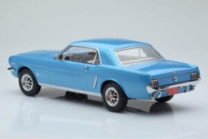 Ford Mustang Coupe Turquesa Norev 1:18 182800 Metal - imagem 5 de 6