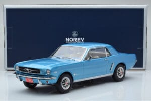 Ford Mustang Coupe Turquesa Norev 1:18 182800 Metal - imagem 6 de 6