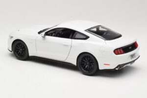 Ford Mustang GT S550 Branco Maisto 1:18 31197 Metal - imagem 7 de 8