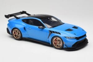 Ford Mustang GTD Antimatter Blue Metallic GT Spirit 1:18 GT473 Resina - imagem 4 de 6