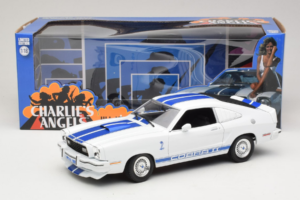 Ford Mustang II Cobra II Charlie's Angels Movie Greenlight 1:18 12880 Metal - imagem 8 de 8