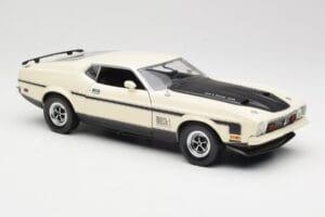 Ford Mustang Mach 1 Branco Sun Star 1:18 3602 Metal - imagem 6 de 8