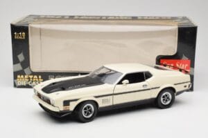 Ford Mustang Mach 1 Branco Sun Star 1:18 3602 Metal - imagem 8 de 8