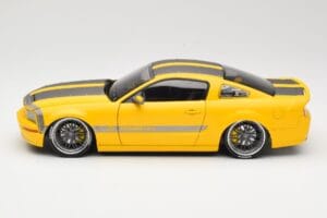 Ford Mustang S197 Cesam by Parotech Amarelo Norev 1:18 182700 Metal - imagem 4 de 8