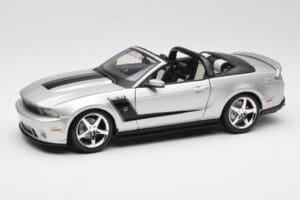 Ford Mustang S197 Roush 427R Cabriolet Prata Maisto 1:18 31669 Metal