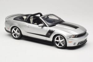 Ford Mustang S197 Roush 427R Cabriolet Prata Maisto 1:18 31669 Metal - imagem 6 de 8