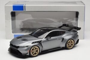 Ford Mustang S650 GTD Metallic Grey IXO 1:18 MCG18576 Metal - imagem 6 de 6