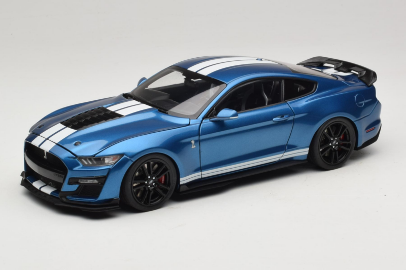 Ford Mustang Shelby GT500 S550 Atlas Blue Metallic IXO 1:18 18RDC244-FO Metal