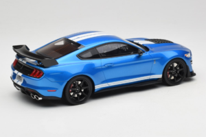 Ford Mustang Shelby GT500 S550 Azul GT Spirit 1:18 GT268 Resina - imagem 2 de 6
