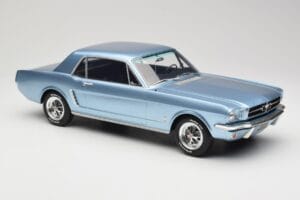 Ford Mustang V8 Hardtop Pony GT Silver Blue GT Spirit 1:12 G089 Resina - imagem 4 de 6