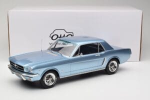Ford Mustang V8 Hardtop Pony GT Silver Blue GT Spirit 1:12 G089 Resina - imagem 6 de 6