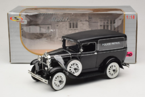 Ford Panel Car Police Patrol Signature Models 1:18 18143 Metal - imagem 6 de 6
