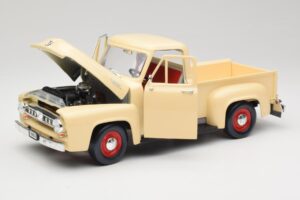 Ford Pickup Colonial Branco Road Legends 1:18 92148 Metal - imagem 2 de 8