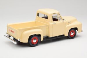 Ford Pickup Colonial Branco Road Legends 1:18 92148 Metal - imagem 3 de 8