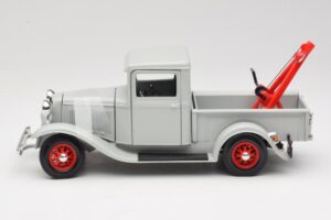 Ford Pick-Up Wrecker Cinzento Road Signature 1:18 92257 Metal - imagem 4 de 8