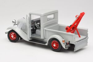 Ford Pick-Up Wrecker Cinzento Road Signature 1:18 92257 Metal - imagem 5 de 8