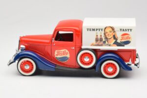 Ford Pickup Truck Pepsi-Cola Solido 1:18 99053 Metal - imagem 4 de 8