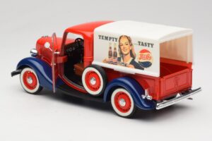 Ford Pickup Truck Pepsi-Cola Solido 1:18 99053 Metal - imagem 5 de 8