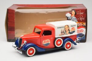 Ford Pickup Truck Pepsi-Cola Solido 1:18 99053 Metal - imagem 8 de 8