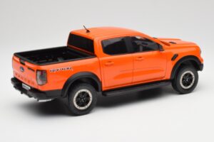 Ford Ranger Raptor Laranja MCG 1:18 MCG18456 Metal - imagem 3 de 6