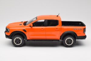 Ford Ranger Raptor Laranja MCG 1:18 MCG18456 Metal - imagem 5 de 6